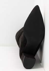 Nly by Nelly Stövel - black