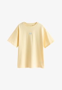 Ei valittu, yellow studio aura