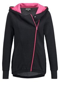 Sweat à capuche asymétrique noir zippé avec doublure intérieure rose vif et fermeture éclair rose assortie, manches longues et poignets ajustés.