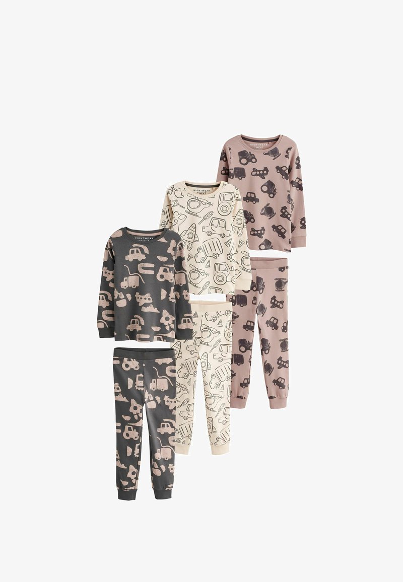 Drei Kinder-Schlafanzüge mit langen Ärmeln und Hosen, die mit Fahrzeug- und Baustellenmotiven in Grau, Creme und Mauve gestaltet sind.