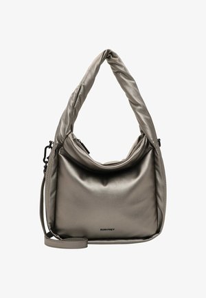 Borsa a spalla argento metallico con una tracolla arrotondata e imbottita e una chiusura con zip. Texture liscia e un piccolo logo in basso. Tracolla regolabile.