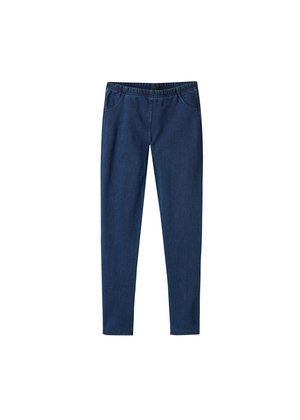 Dunkelblaue Denim-Hosen mit einem elastischen Bund, schmal zulaufenden Beinen und zwei vorderen Taschen mit einer glatten Textur.