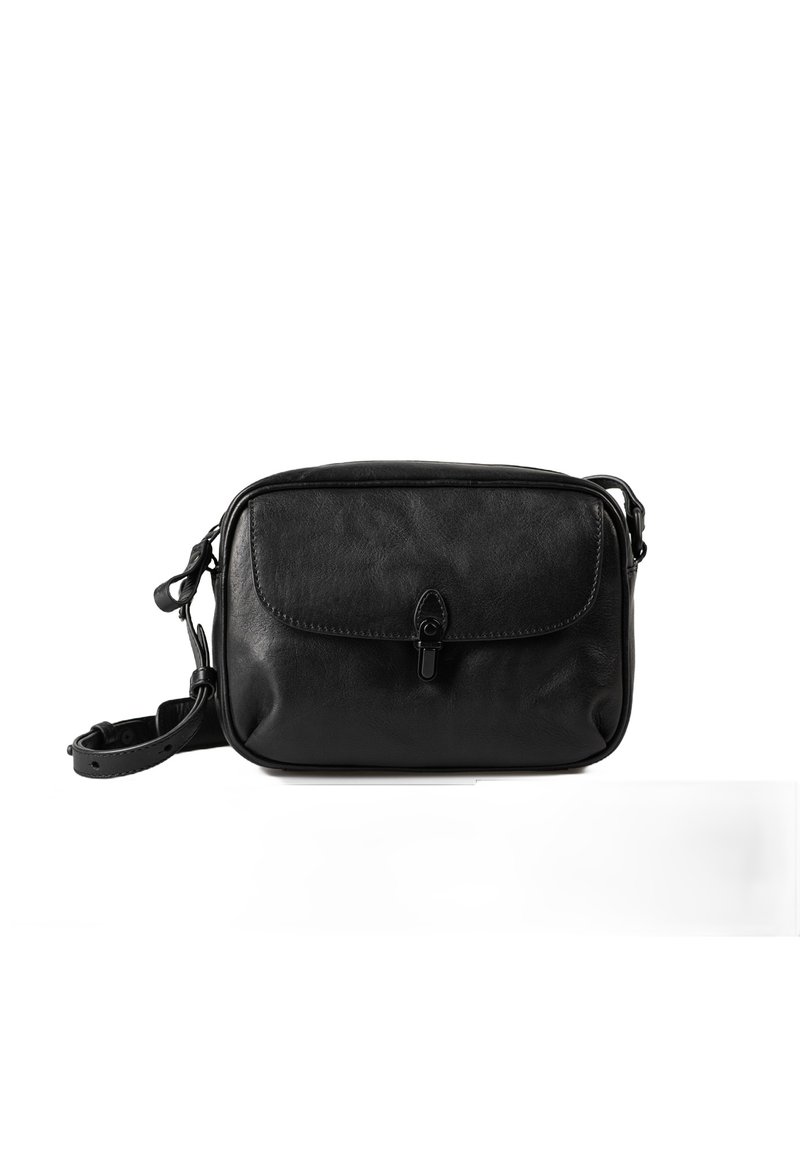 Borsa a tracolla in pelle nera con forma rettangolare, finitura testurizzata, patta frontale e tracolla regolabile. Presenta una chiusura a clip discreta.