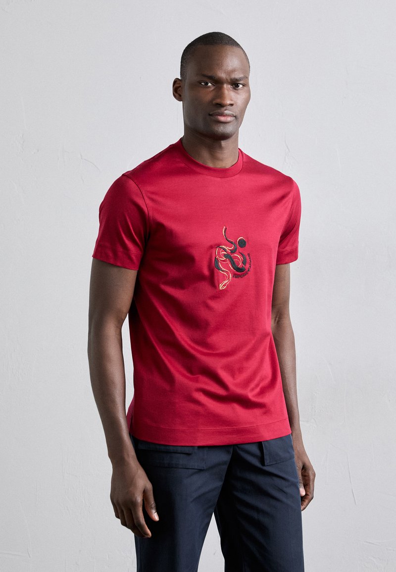 Emporio Armani - T-shirts med print - rio red, Forstørre