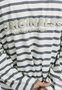 Jack & Jones Pikkade varrukatega topp - stormy weather