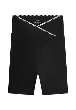 OYSHO, COMFORTLUX V-WAIST 10CM HOT PANTS WITH CONTRAST STITCHING - Short - black