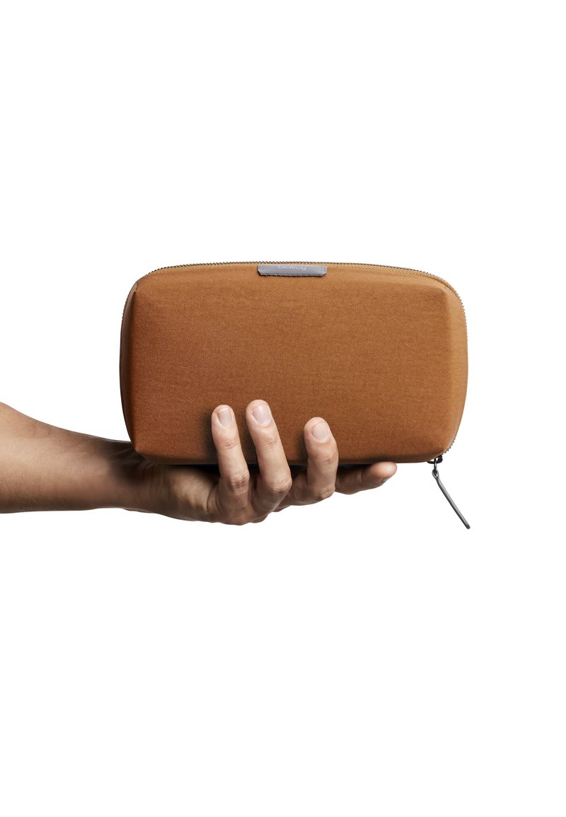 Bellroy TECH KIT - Trousse de toilette - bronze