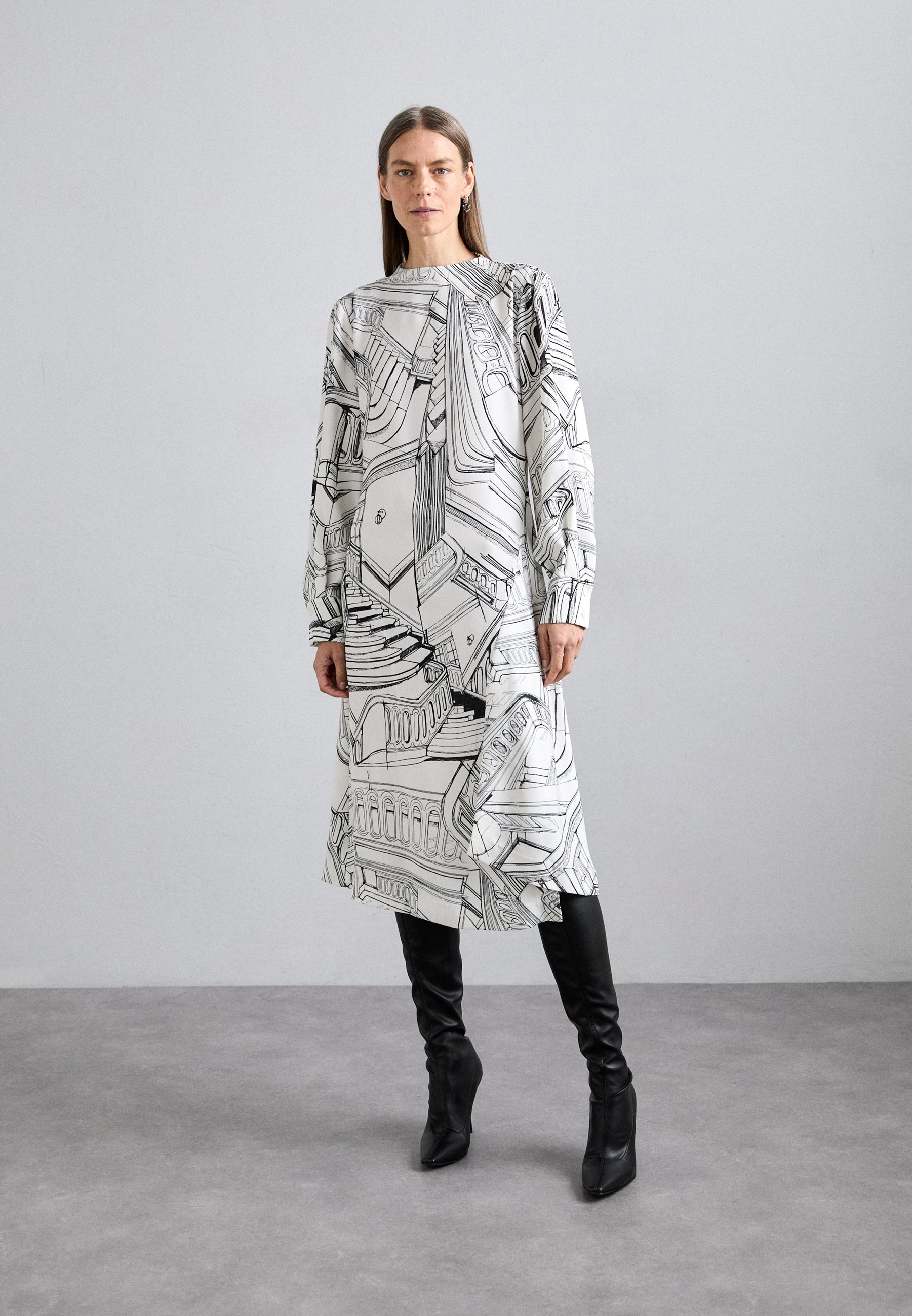 Stine Goya SHOULDER PLEATED LONG DRESS - Day dress - black/white/black -  Zalando.co.uk