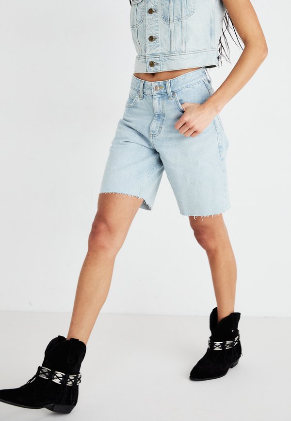 RIDER LOOSE SHORT - Denim shorts - hint of rain4