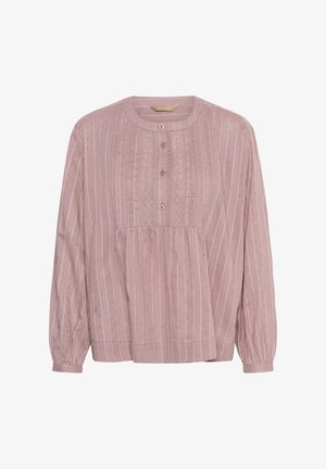 Blouse rose clair à manches longues avec un col rond, patte de boutonnage avant, rayures verticales et détail texturé. Poignets élastiques.