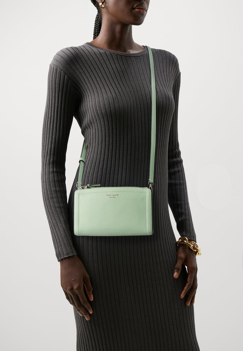 kate spade new york KNOTT PEBBLED SMALL CROSSBODY - Borsa a tracolla - beach glass