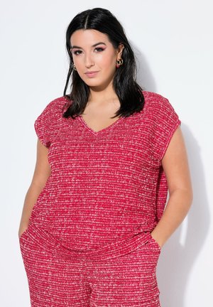 TEXTURE V-NECKLINE - T-Shirt print - apple red