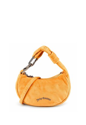 Zachte oranje Juicy Couture handtas in halve maanvorm, met bovenste rits, gevoerd handvat en een afneembare schouderriem.