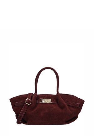 Bordeaux suède handtas met een gestructureerde vorm, dubbele handvatten en een verwijderbare schouderriem. Heeft een metallic accent aan de voorkant.