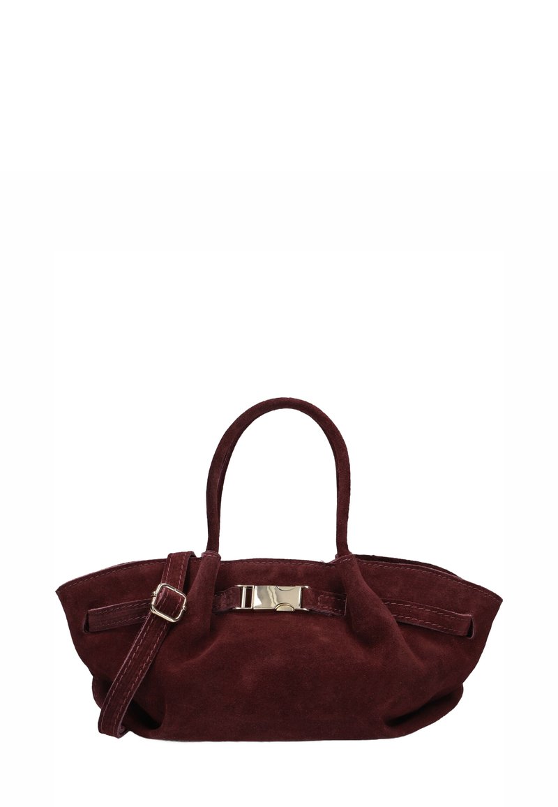 Bordeaux suède handtas met een gestructureerde vorm, dubbele handvatten en een verwijderbare schouderriem. Heeft een metallic accent aan de voorkant.