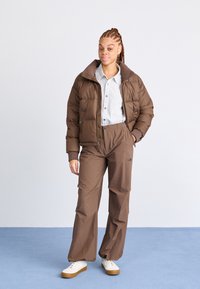 The North Face PANT - Nohavice - smokey brown