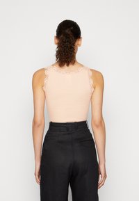 Rosemunde BABETTE U NECK - Top - peachy rose
