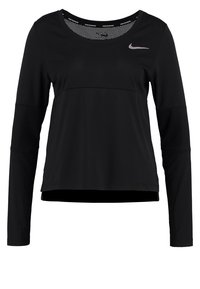 Musta pitkähihainen urheilupaita, jossa on pyöreä pääntie, verkkokangaspaneeliakcentteja ja heijastava Nike-logo vasemmassa ylärinnassa.