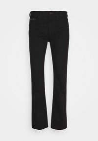 Jeans negros de pierna recta con botón frontal, cremallera, trabillas para cinturón y bolsillos, exhibidos sobre un fondo blanco.