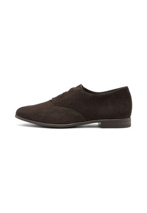 Scarpa in suede marrone scuro con lacci, punta rotonda e tacco basso; presenta una texture liscia e un design semplice con sottili accenti di cucitura.