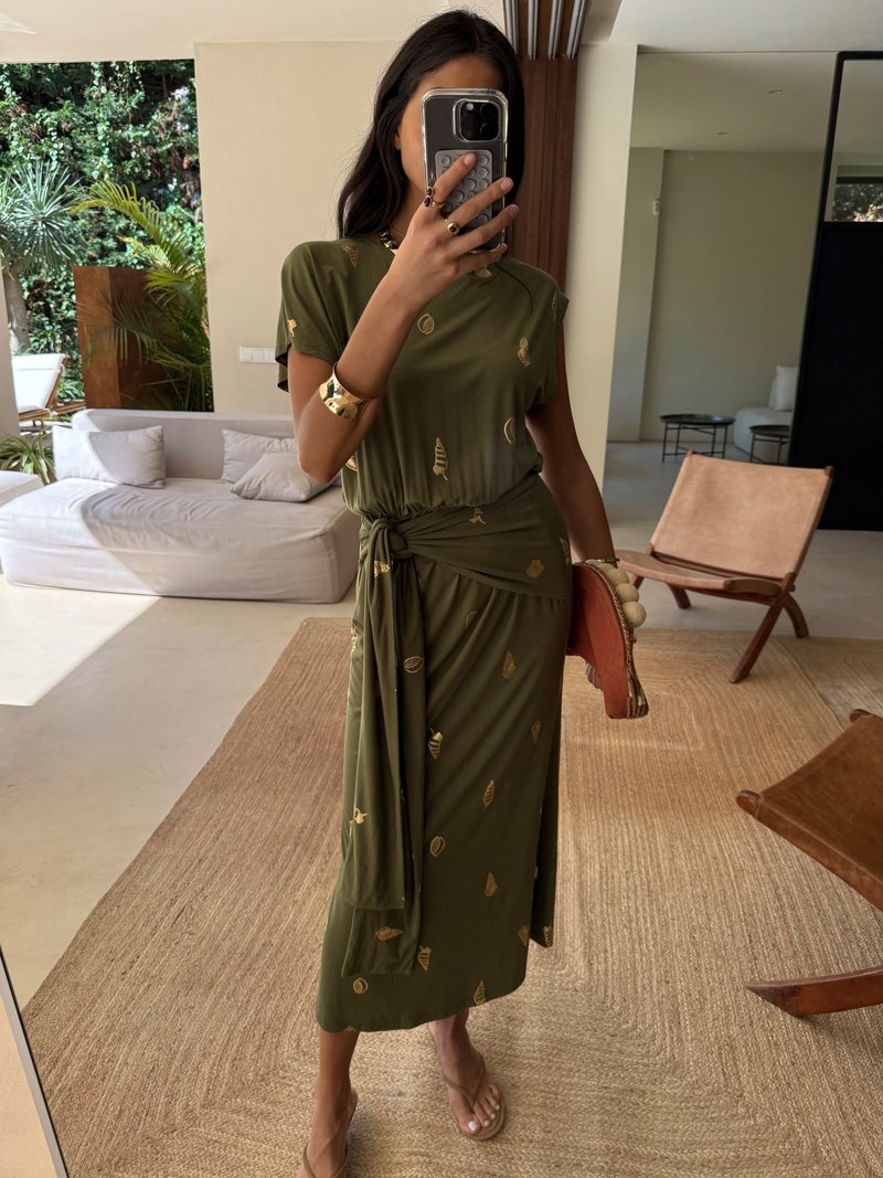 floaty knee length dresses Elegant Plus Size Pleated Short Sleeves Chiffon Bridesmaid Dress