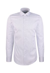 Witte blouse met lange mouwen en dunne verticale marineblauwe strepen, met knoopsluiting aan de voorkant en klassieke puntkraag, weergegeven op een effen achtergrond.