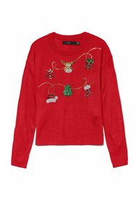 Maglione rosso lavorato a maglia con decorazioni di una renna, un pupazzo di neve, un albero, regali e calze in vari colori su una corda dorata.