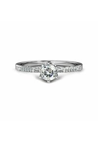 Anello di fidanzamento solitaire in oro bianco con un diamante centrale a brillante rotondo e una fascia con piccole pietre di accentuazione.