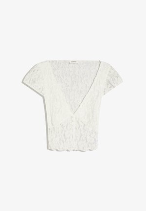 Biely čipkový top s krátkym rukávom, hlbokým výstrihom do V, prekrytými gombíkmi vpredu a zúbkovaným lemom.