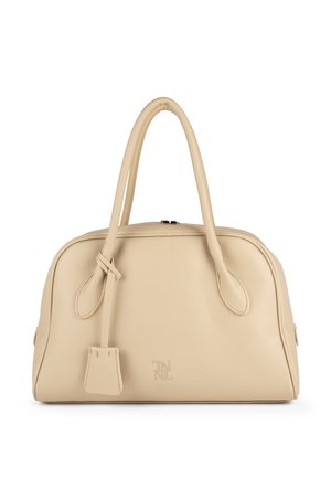 Béžová kožená kabelka so štruktúrovaným tvarom, hladkou textúrou, dvoma rúčkami a zipsovým zapínaním. Obsahuje jemne vyrazené logo.