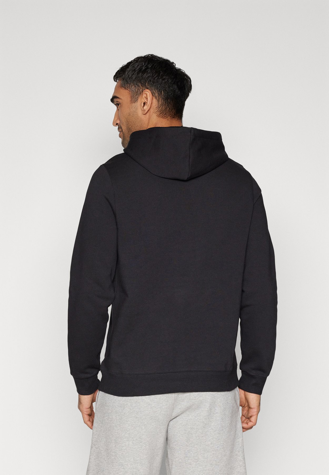 IDENTITY SMALL LOGO HOODIE