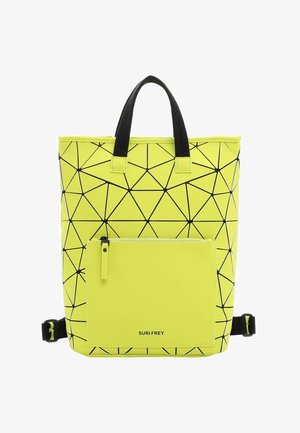 Żółczny plecak geometryczny z czarnymi akcentami, z zapinaną na zamek przednią kieszenią i podwójnymi uchwytami do noszenia. Wykonany z gładkiego, trwałego materiału.
