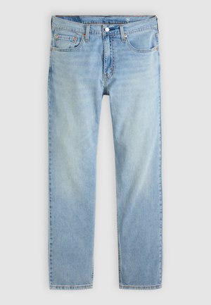 Lyseblå jeans med lige ben, fem lommer, knaplukning og synlige syninger på en ensfarvet baggrund.