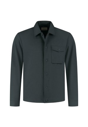 Donkergrijze button-up jas met lange mouwen, een kraag en een enkele klepzak op de linkerborst.