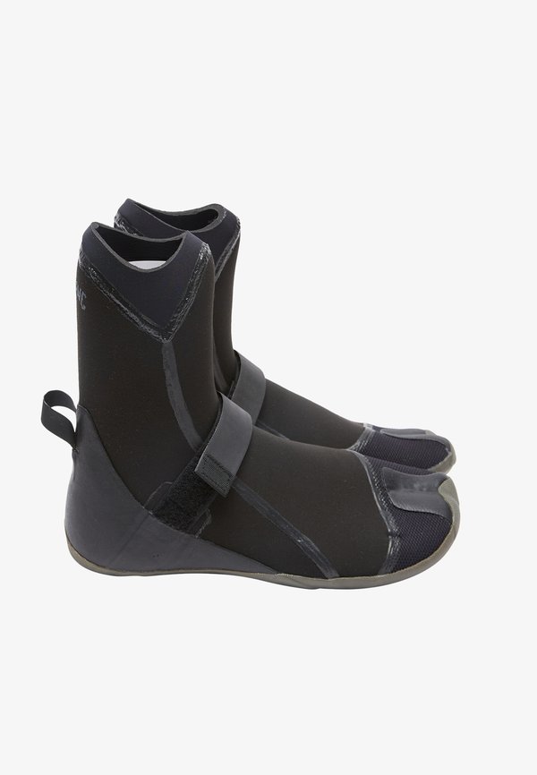 3 FURNACE HS BT (BLK) - Trainers - blk - Main Image