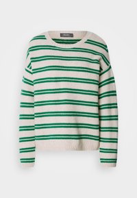 Pull en maille beige avec des rayures vertes horizontales, col rond et manches longues.