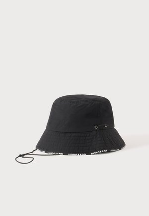 Mads Nørgaard, SUNNY LINE BUCKET HAT - Hatte - jet black