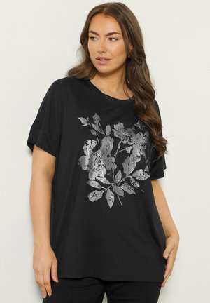- T-shirt z nadrukiem