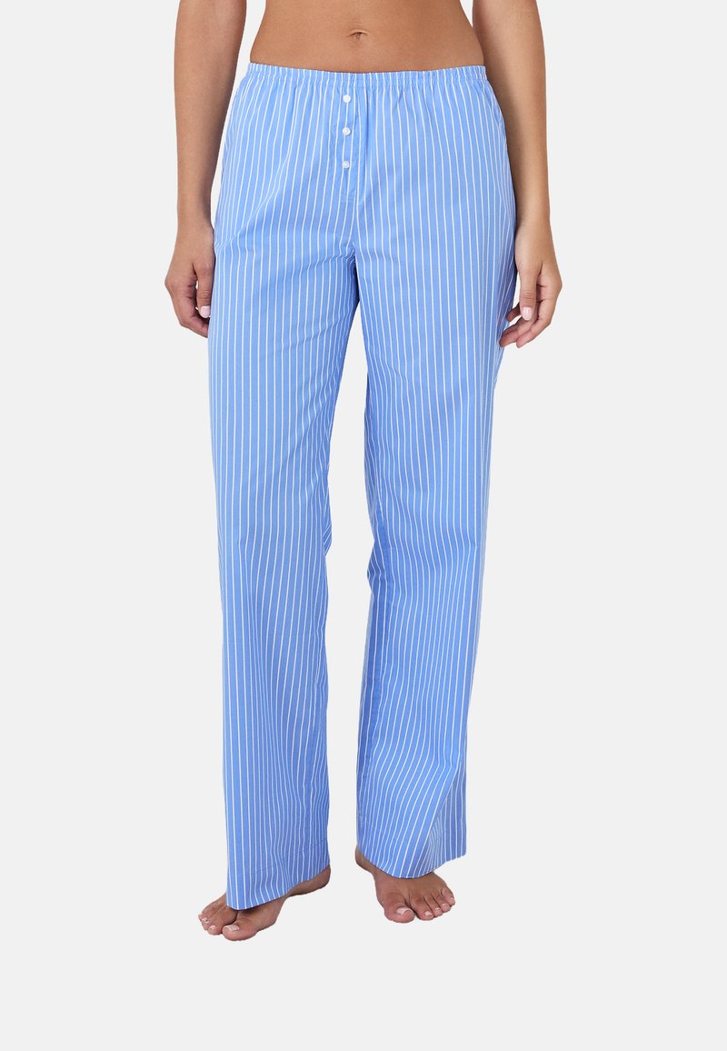 Blauwe gestreepte pyjamabroek van zachte stof, met een zachte elastische tailleband en drie knoopdetails aan de voorkant.
