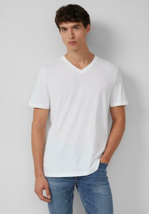 - T-shirt basic
