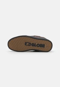 Globe FUSION - Sapatilhas de skate - black/bronze