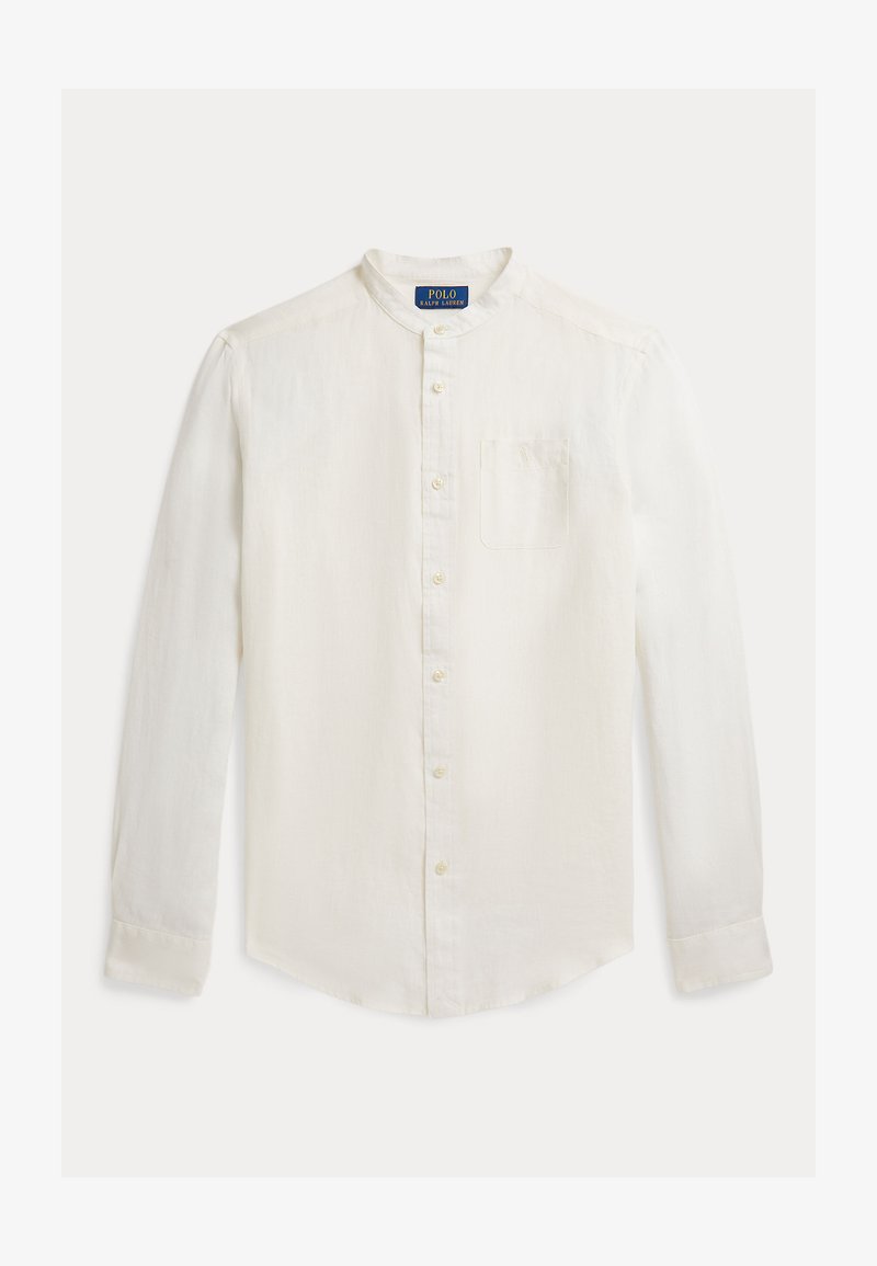 Chemise blanche à manches longues avec boutons, col mandarin, poche poitrine et étiquette Polo Ralph Lauren à l'intérieur du col.