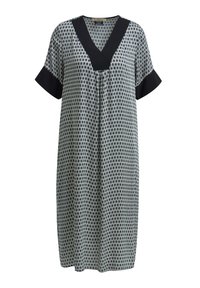 Musterkleid mit V-Ausschnitt, kurzen Ärmeln mit dunklem Akzent und lockerer Passform, hergestellt aus leichtem Stoff mit geometrischen Formen.