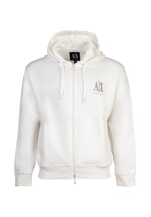 Sudadera blanca con cremallera, bolsillos frontales, capucha con cordón y pequeño logo "A|X Armani Exchange" en el lado izquierdo del pecho.
