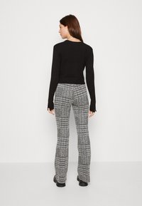 JJXX JXISABEL SOFT NOOS - Vesta na kopčanje - black
