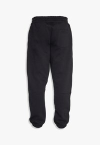Unselected, black