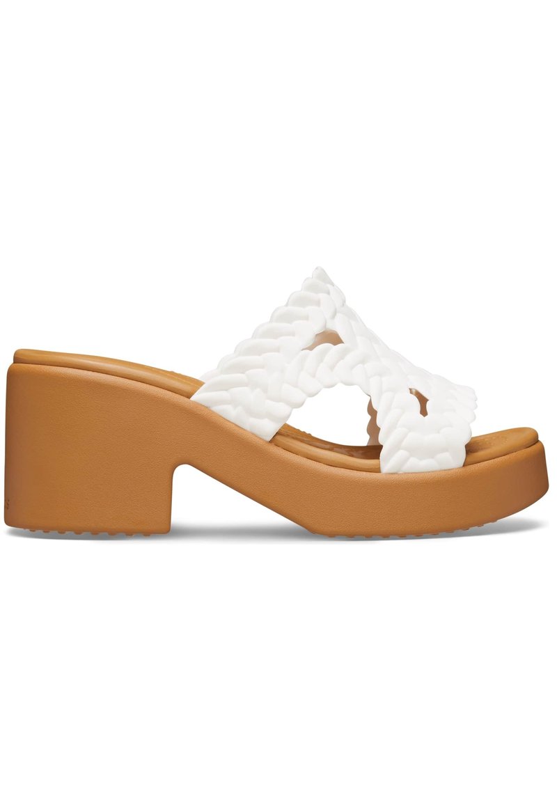 Crocs BROOKLYN  - Mules à talons - chalk