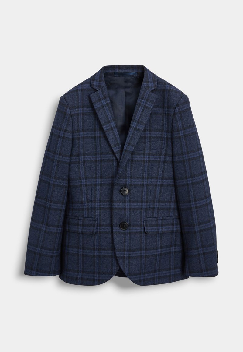 Blazer bleu marine à motif écossais foncé, deux boutons, revers crantés et poches à rabat avant, présenté sur un fond blanc.