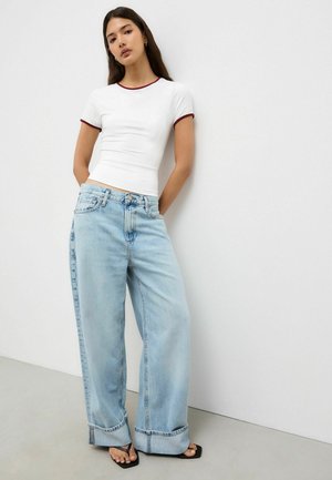 SHORT SLEEVE SLINKY  - Triko s potiskem - white burgundy tipped