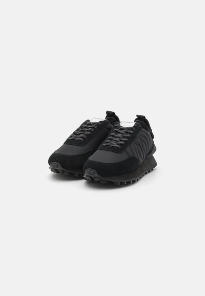 Iceberg LOOP - Zapatillas - black